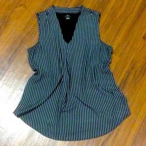Womens gray striped shirt, size M, like new